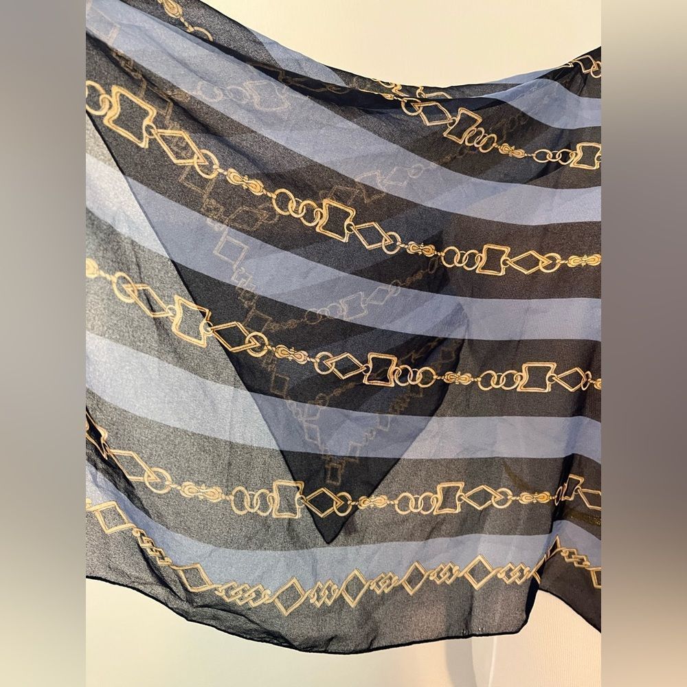 Scarf - Picture 3 of 4